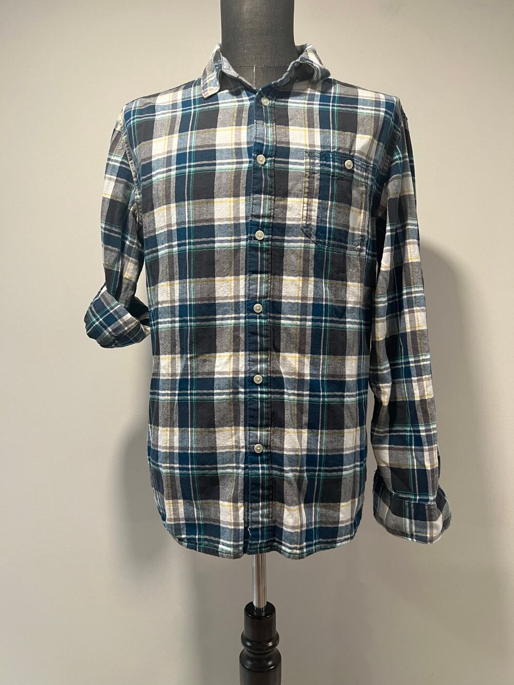 Urban Pipeline 100% Cotton Button Down Plaid Casual Shirt Blue Gray Large JL